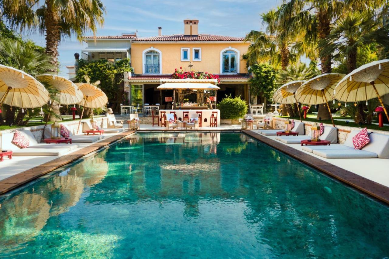 La Capria Suite Hotel Алакати Екстериор снимка
