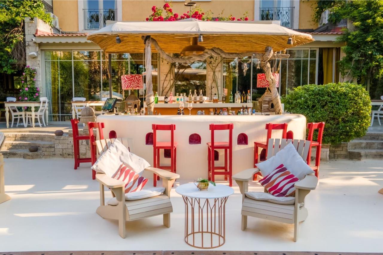 La Capria Suite Hotel Алакати Екстериор снимка