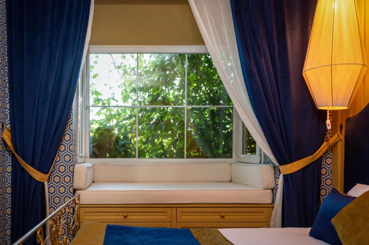 La Capria Suite Hotel Алакати Екстериор снимка